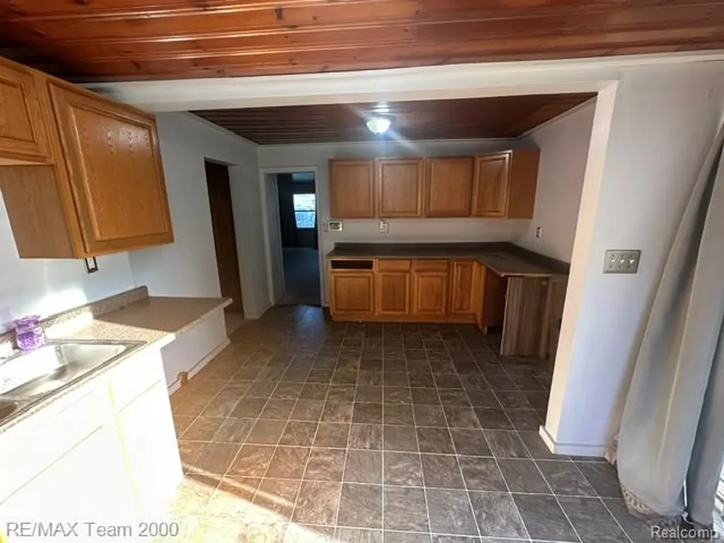 5601 Parkview Street Frenchtown Township MI 48166