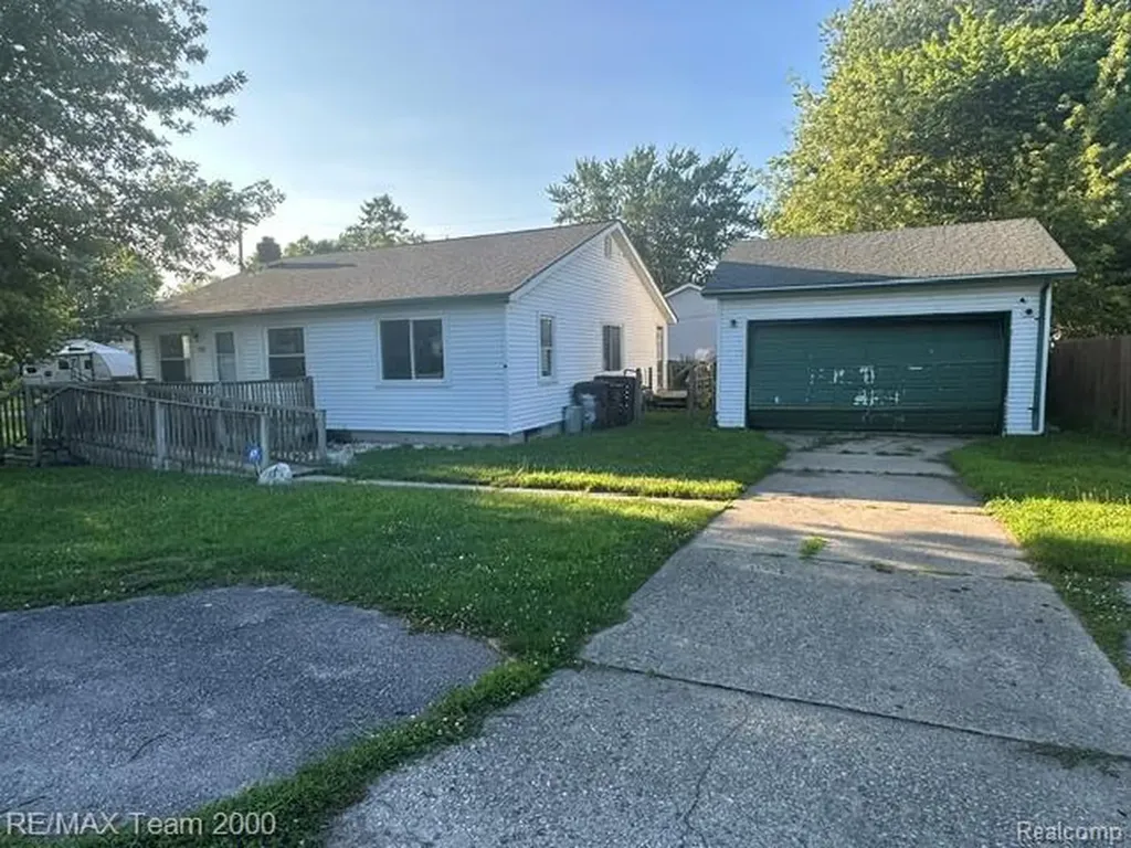 5601 Parkview Street Frenchtown Township MI 48166