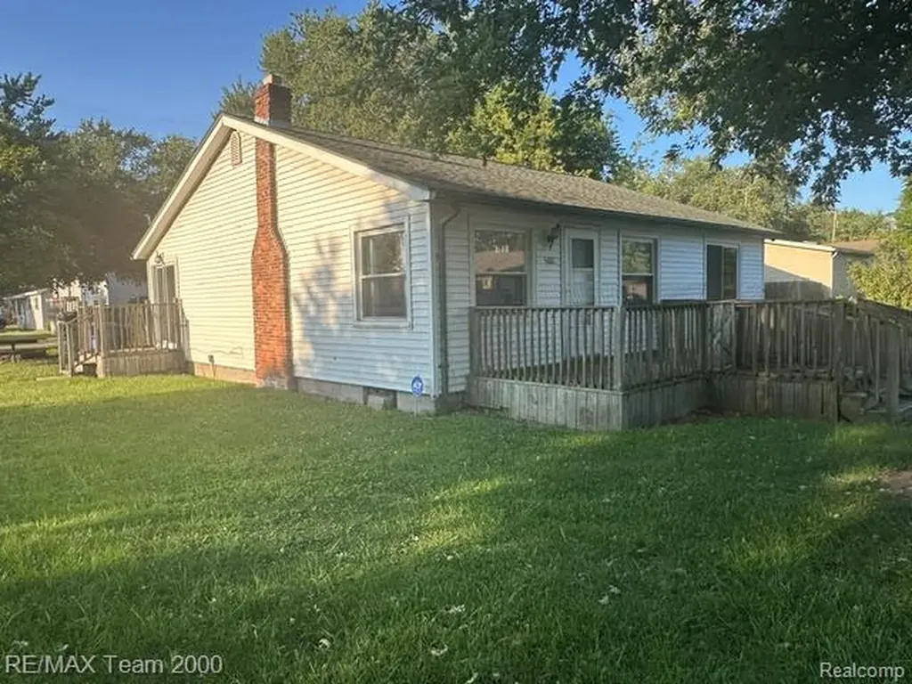 5601 Parkview Street Frenchtown Township MI 48166