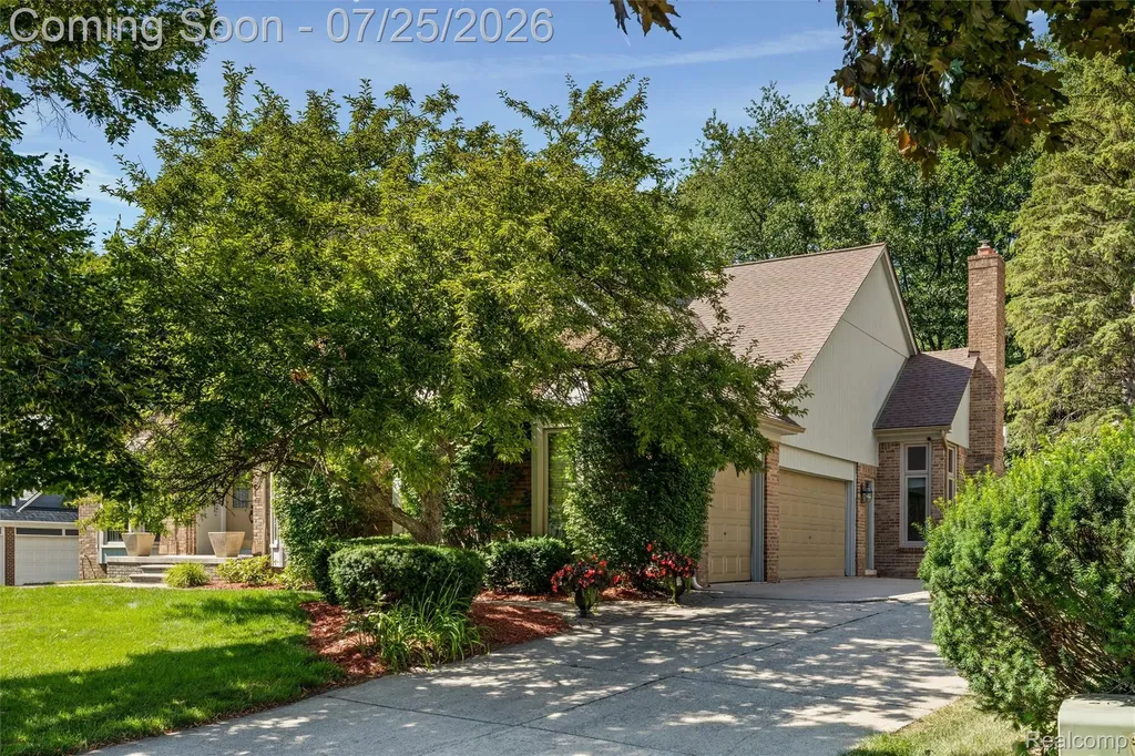 3740 Merriweather Lane Rochester Hills City MI 48306