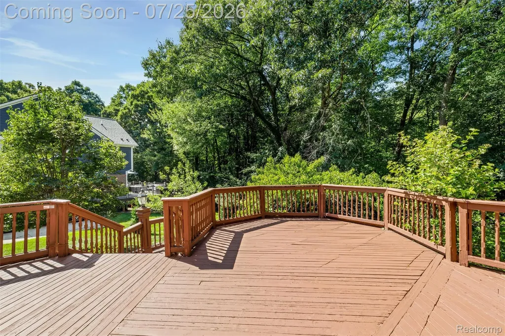 3740 Merriweather Lane Rochester Hills City MI 48306