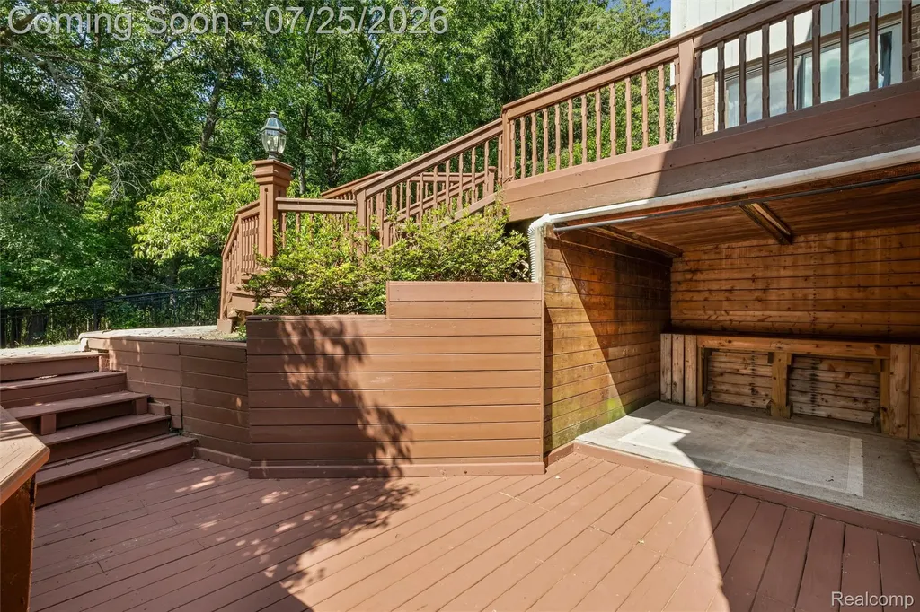 3740 Merriweather Lane Rochester Hills City MI 48306