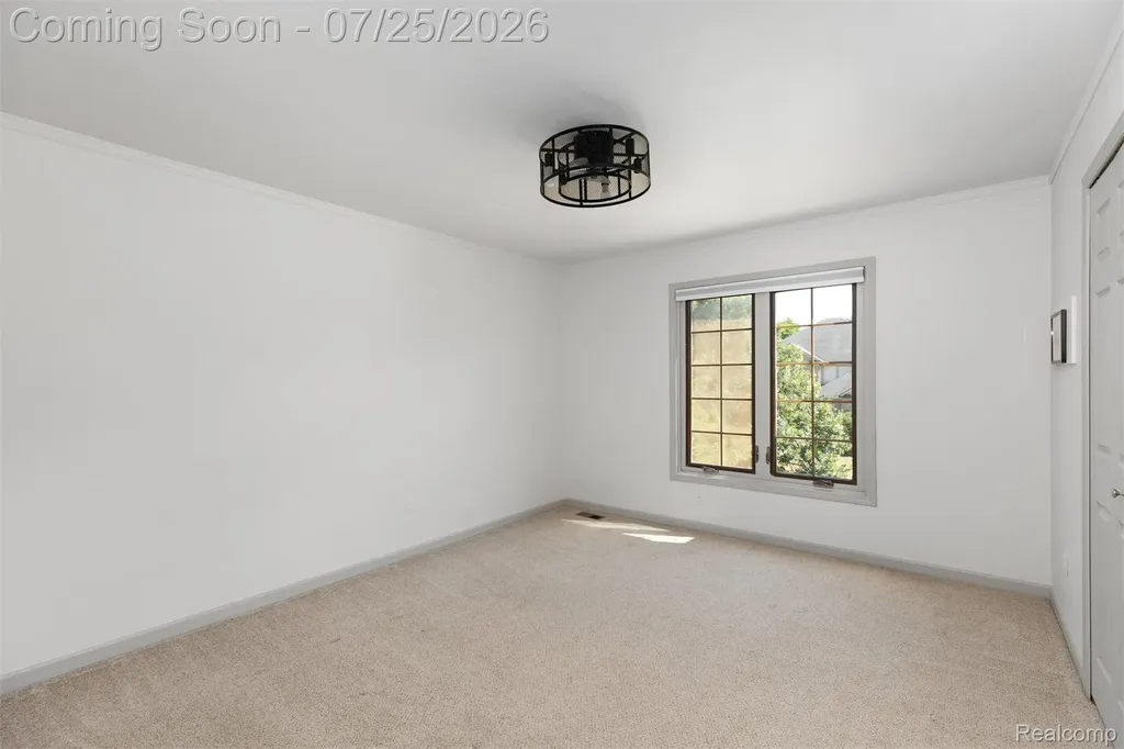 3740 Merriweather Lane Rochester Hills City MI 48306