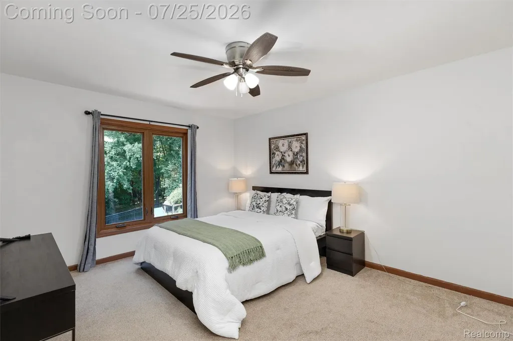 3740 Merriweather Lane Rochester Hills City MI 48306