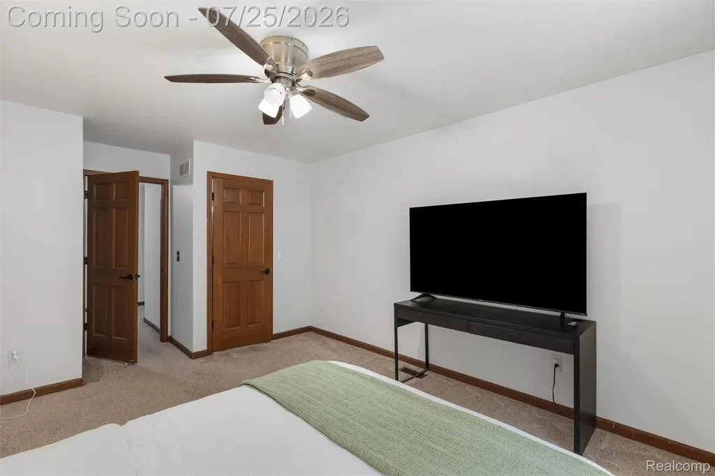 3740 Merriweather Lane Rochester Hills City MI 48306