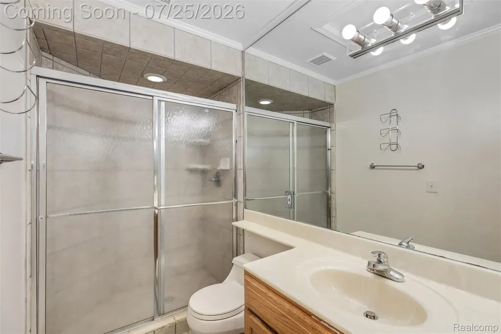 3740 Merriweather Lane Rochester Hills City MI 48306