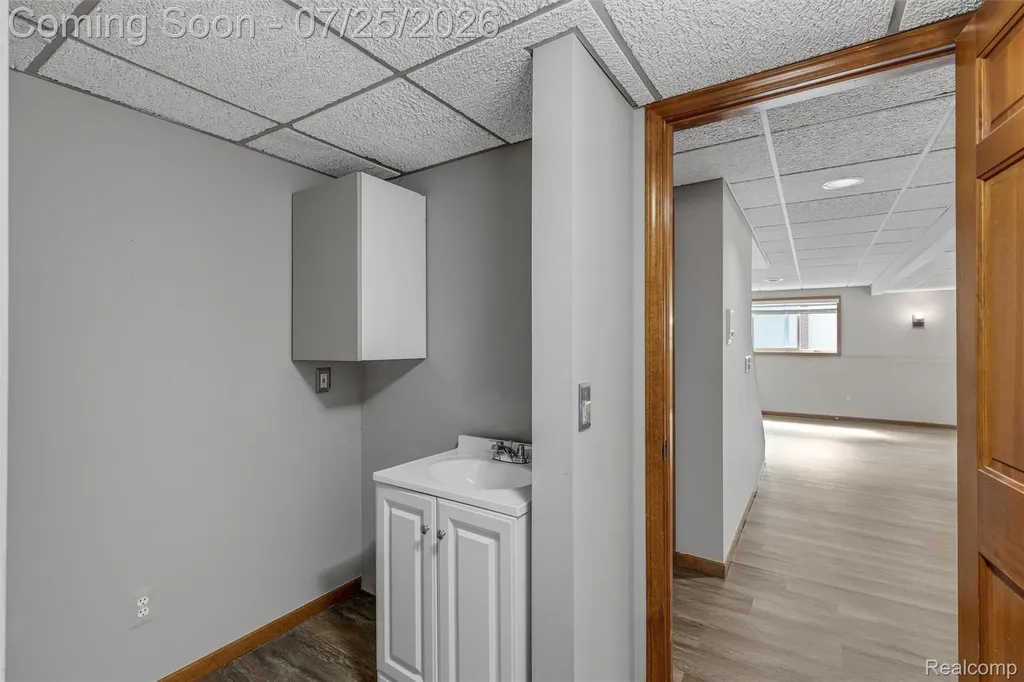 3740 Merriweather Lane Rochester Hills City MI 48306