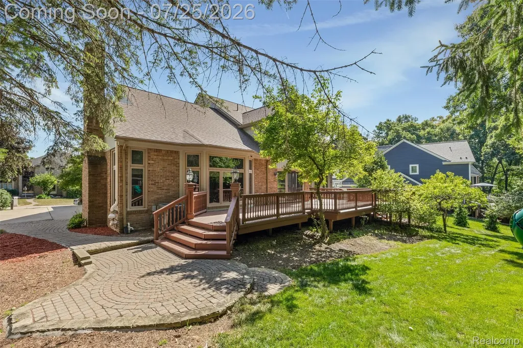 3740 Merriweather Lane Rochester Hills City MI 48306