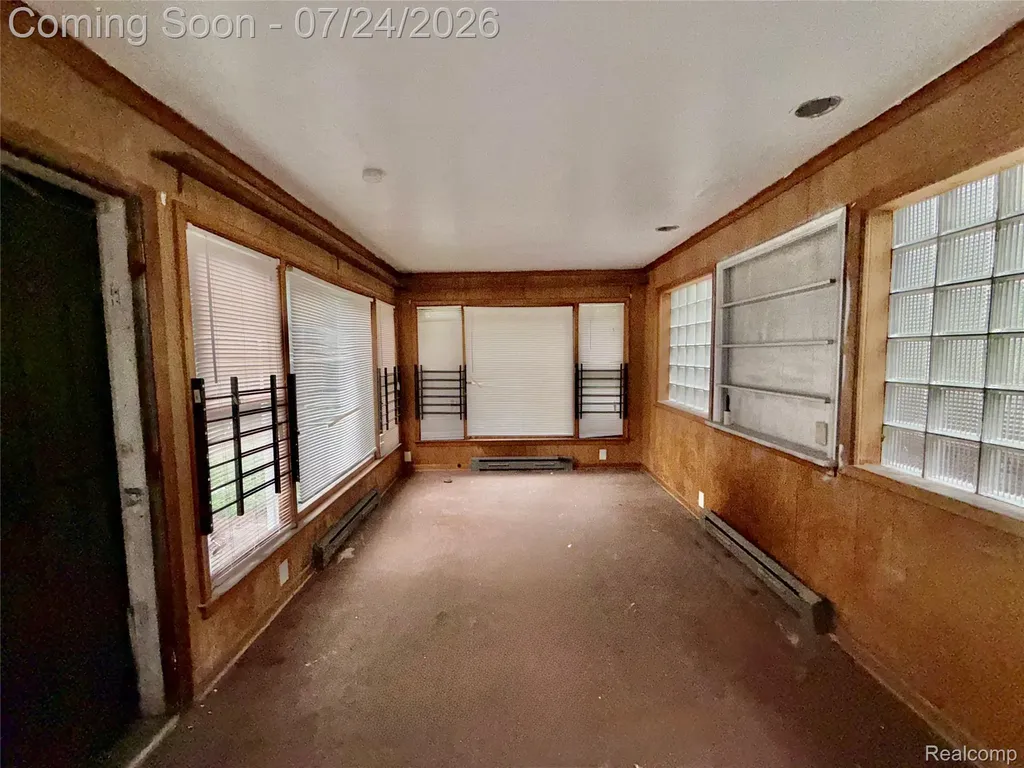 19620 Sunset Street Detroit City MI 48234