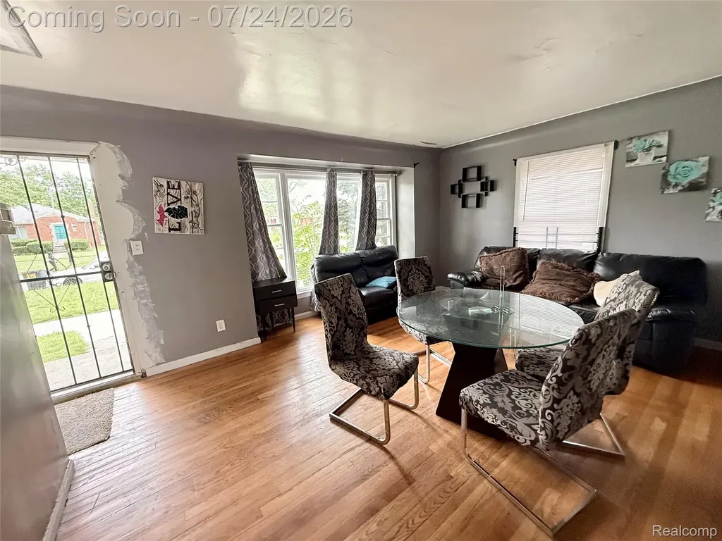 19620 Sunset Street Detroit City MI 48234
