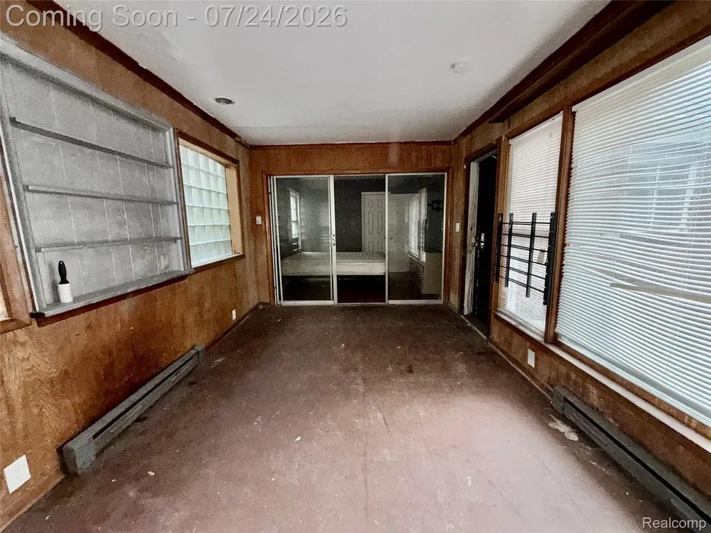 19620 Sunset Street Detroit City MI 48234