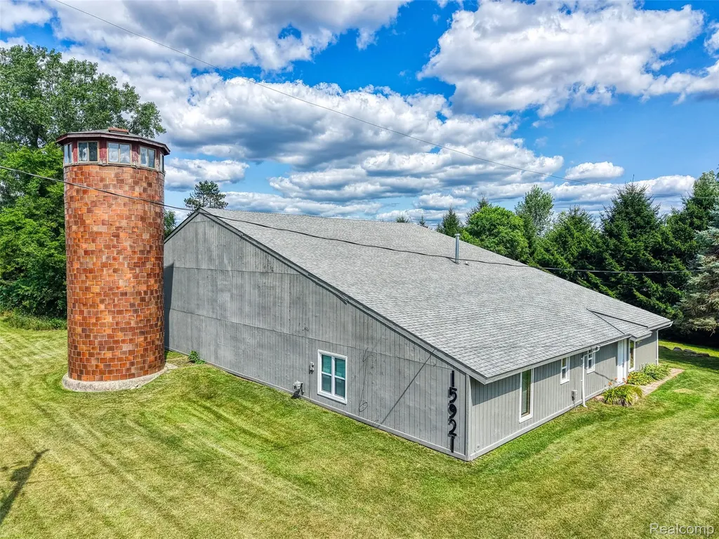 15921 W M 36 Unadilla Township MI 48169