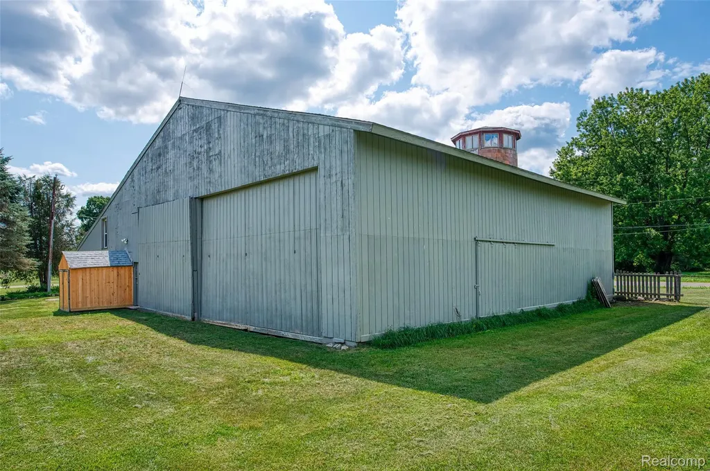 15921 W M 36 Unadilla Township MI 48169