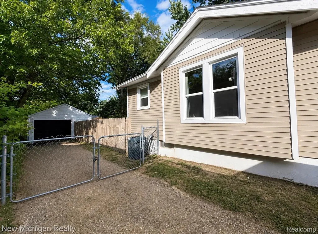 4301 Menton Street Flint City MI 48507