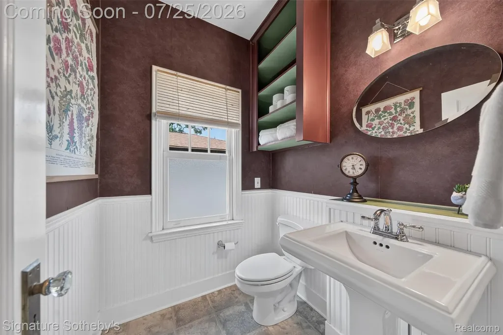 116 S Kenwood Avenue Royal Oak City MI 48067