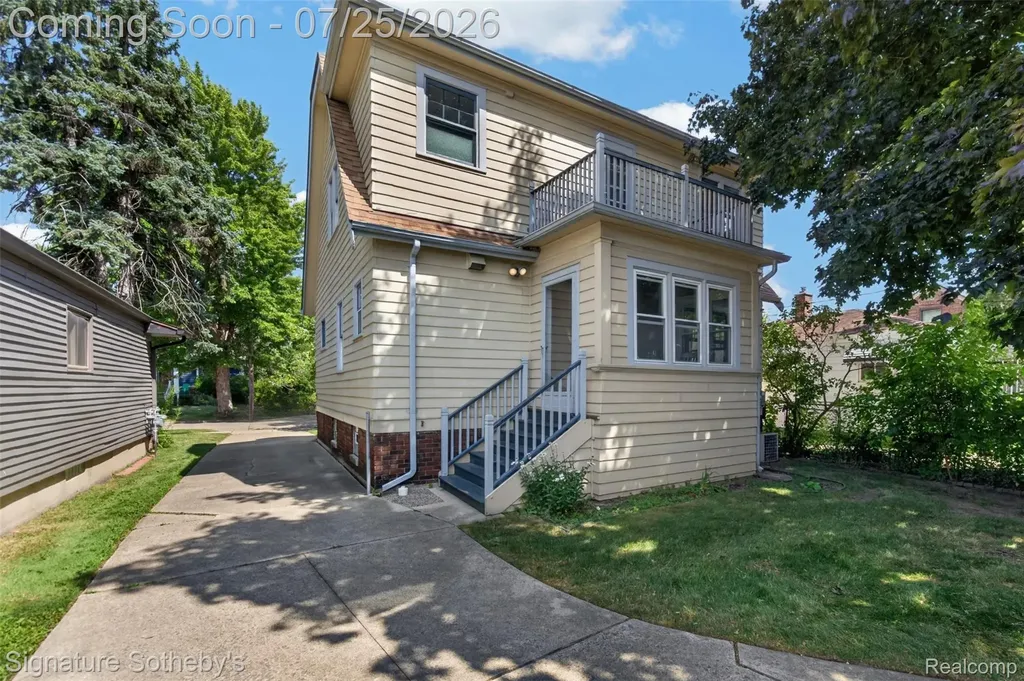 116 S Kenwood Avenue Royal Oak City MI 48067