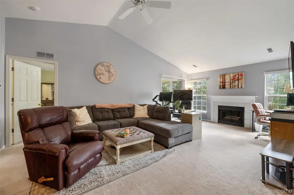 56472 Chesapeake Trail Shelby Charter Township MI 48316
