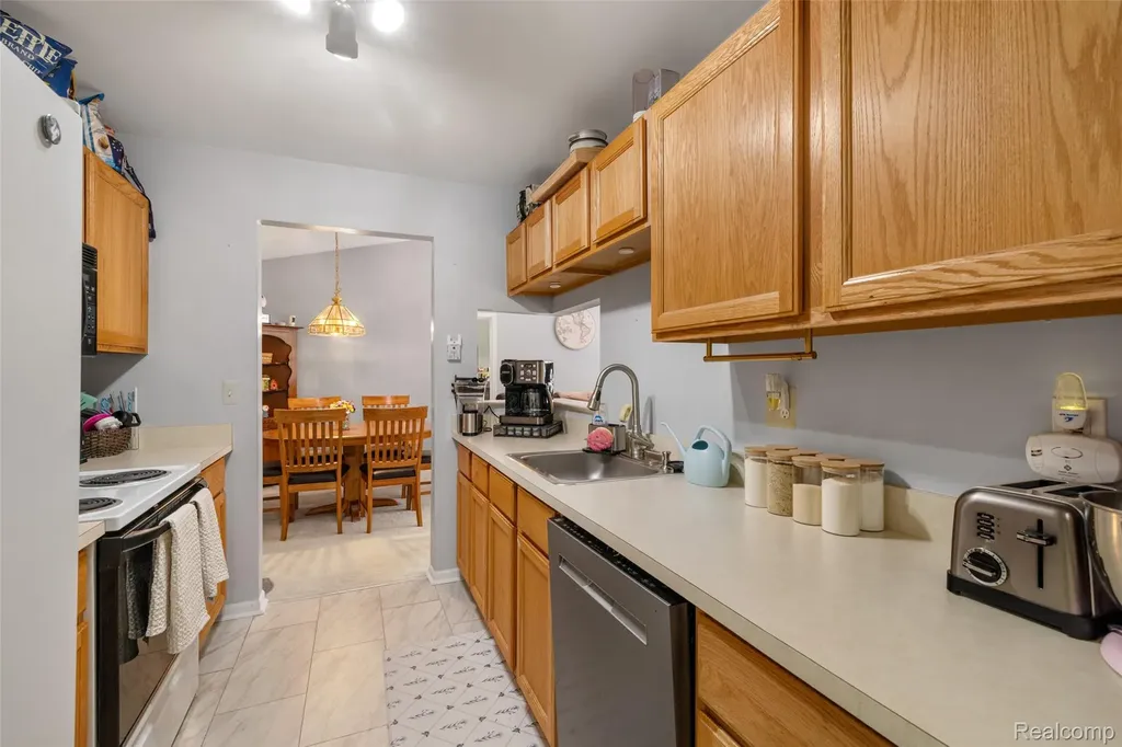 56472 Chesapeake Trail Shelby Charter Township MI 48316