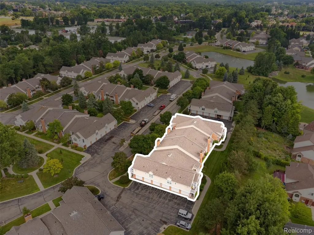 56472 Chesapeake Trail Shelby Charter Township MI 48316