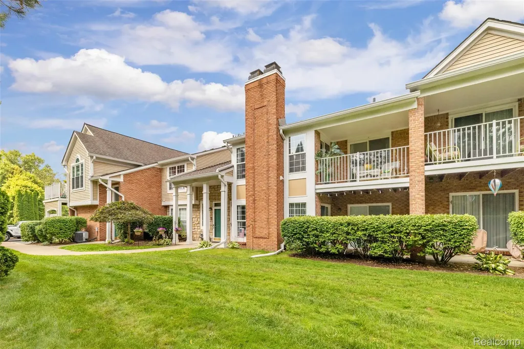 56472 Chesapeake Trail Shelby Charter Township MI 48316