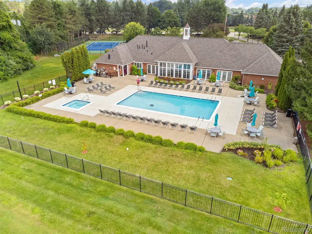 56472 Chesapeake Trail Shelby Charter Township MI 48316
