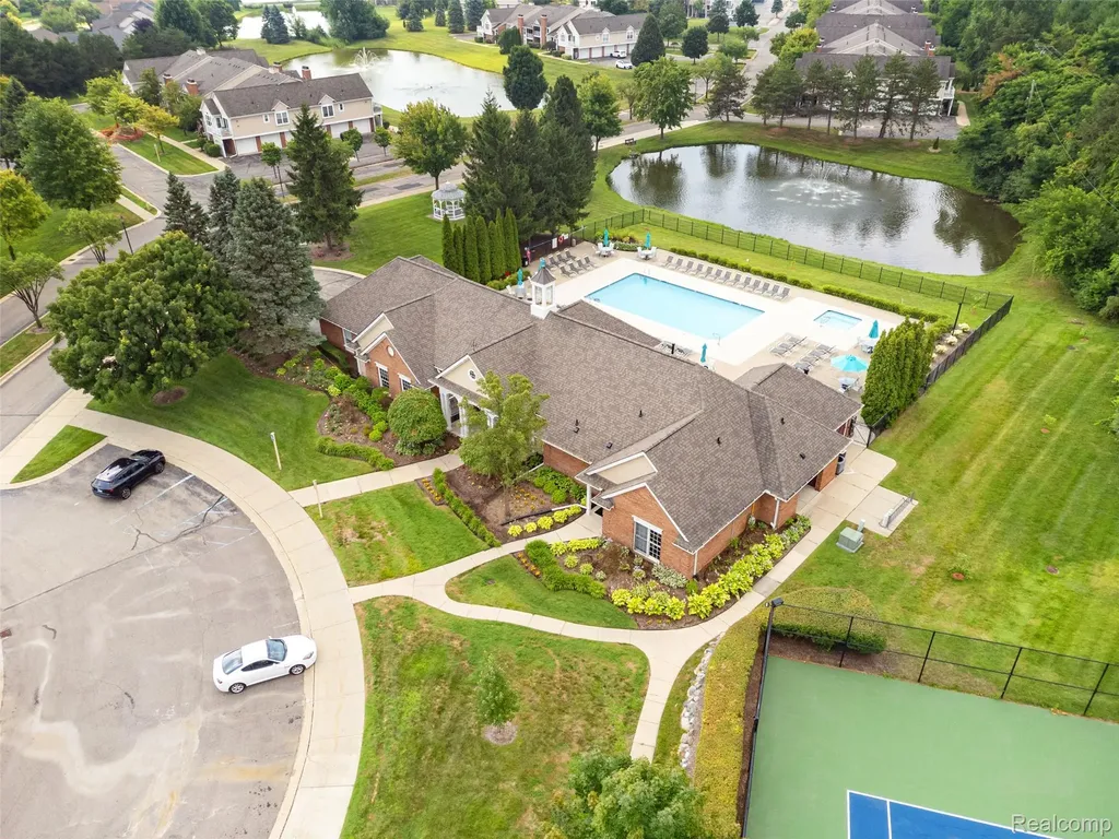 56472 Chesapeake Trail Shelby Charter Township MI 48316