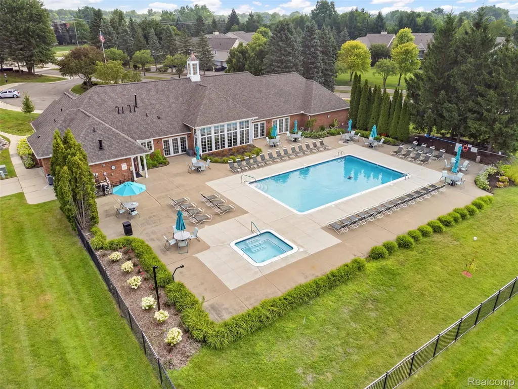 56472 Chesapeake Trail Shelby Charter Township MI 48316