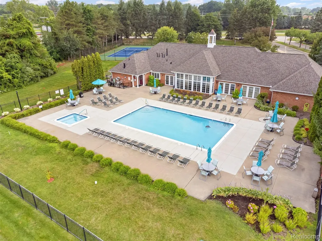 56472 Chesapeake Trail Shelby Charter Township MI 48316