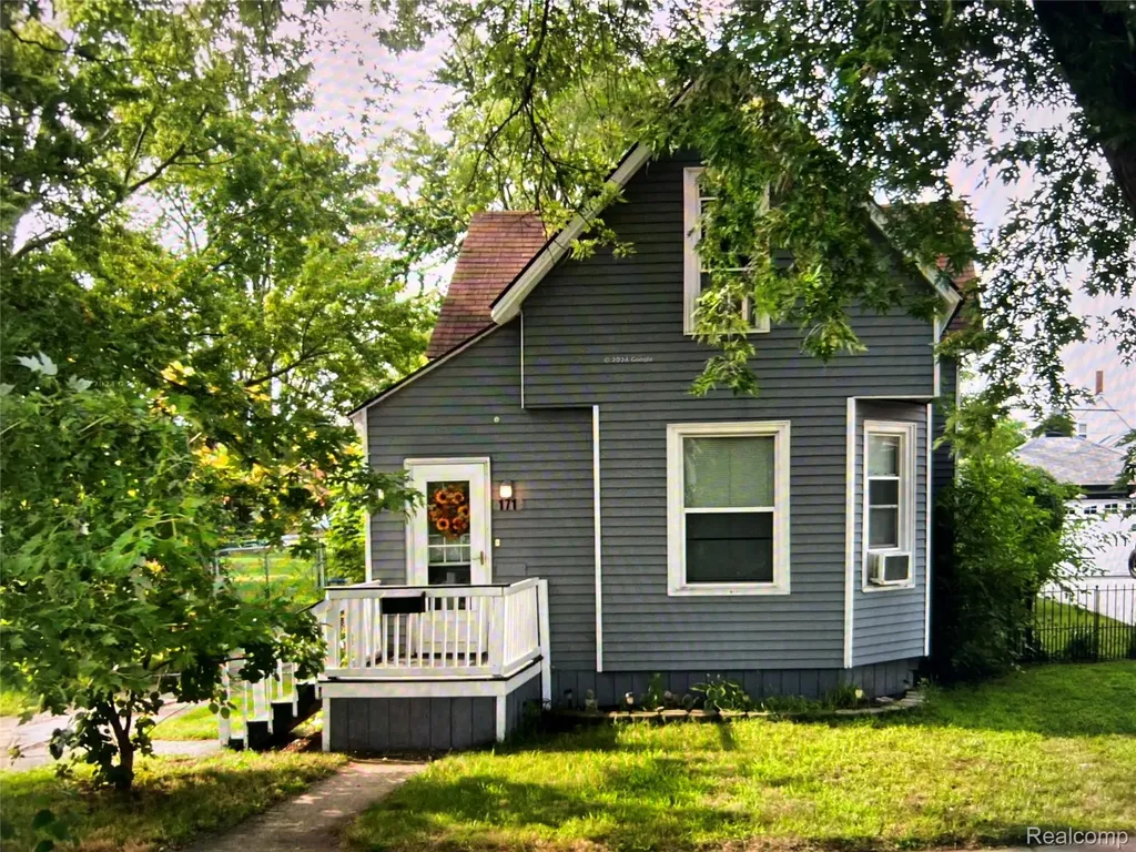 171 Antoine Street Wyandotte City MI 48192