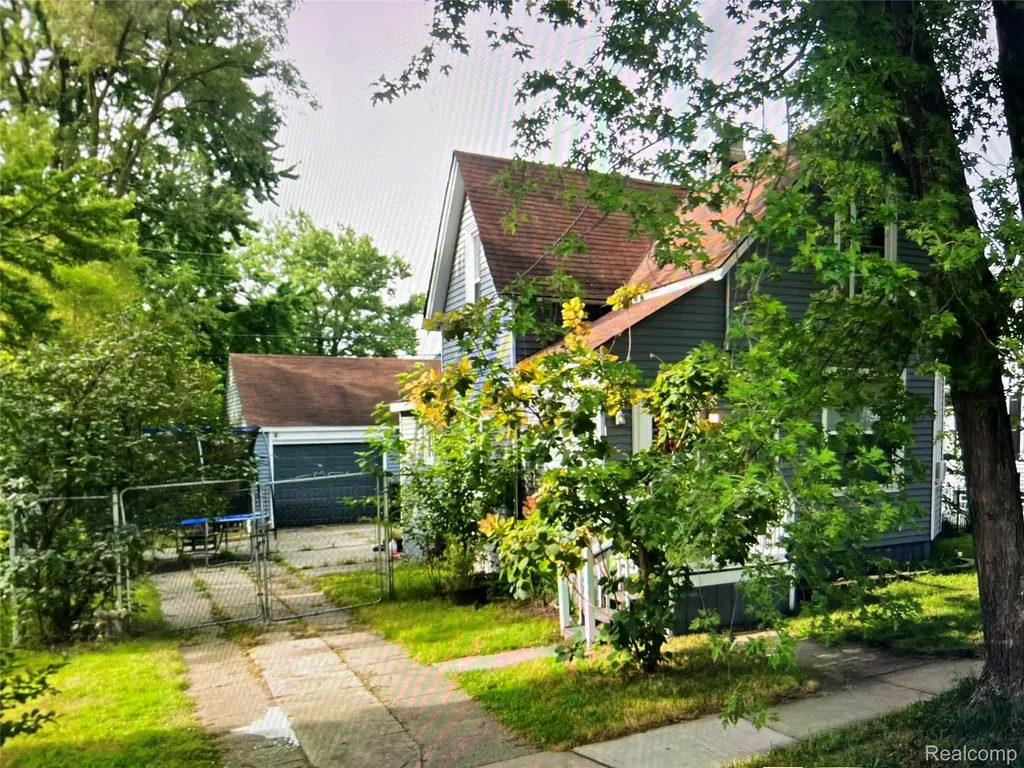 171 Antoine Street Wyandotte City MI 48192