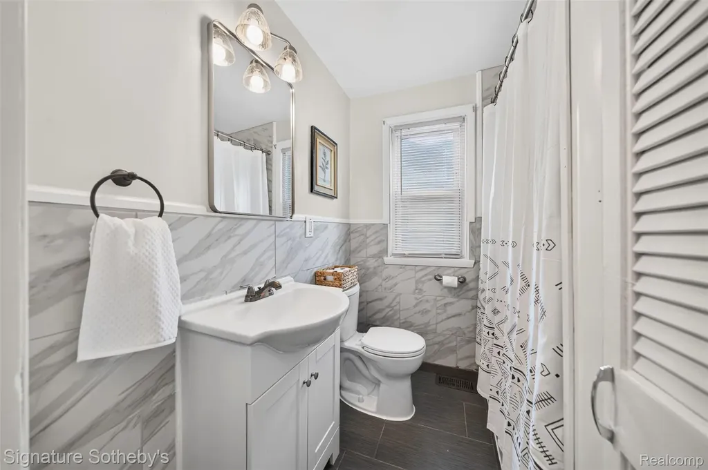 388 Channing Street Ferndale City MI 48220