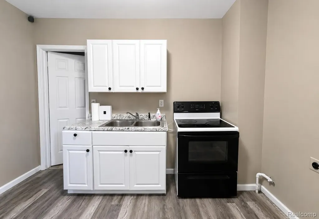 17809 Binder Street Detroit City MI 48212