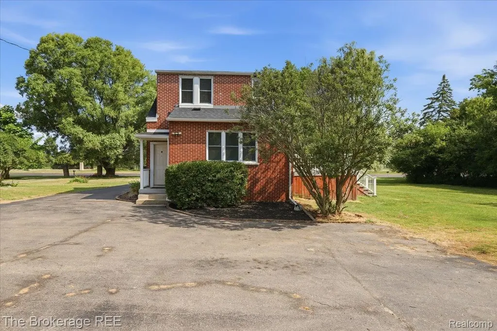 28115 6 Mile Road Livonia City MI 48152