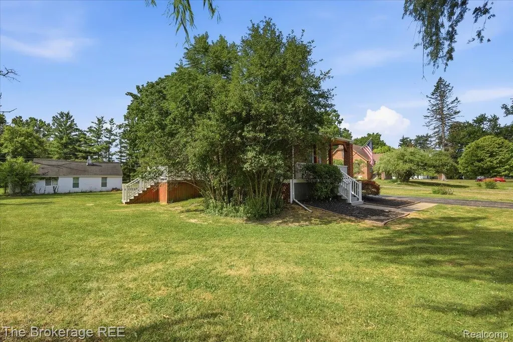 28115 6 Mile Road Livonia City MI 48152
