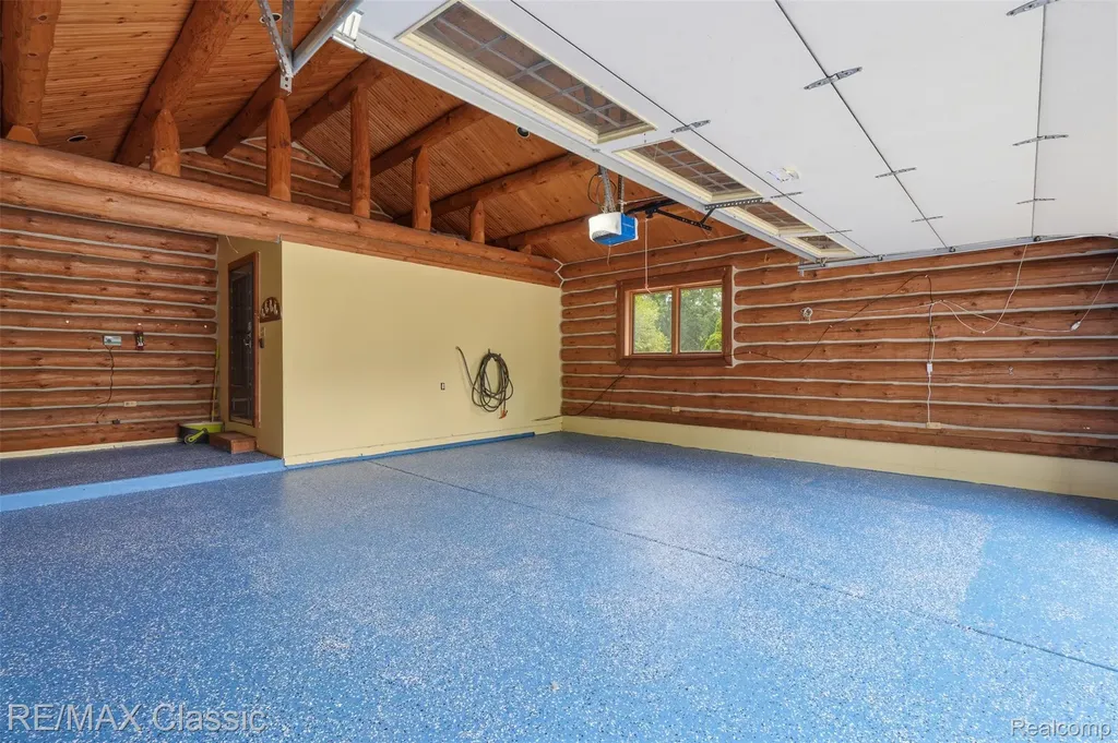 6900 Eveline Drive Holly Township MI 48442