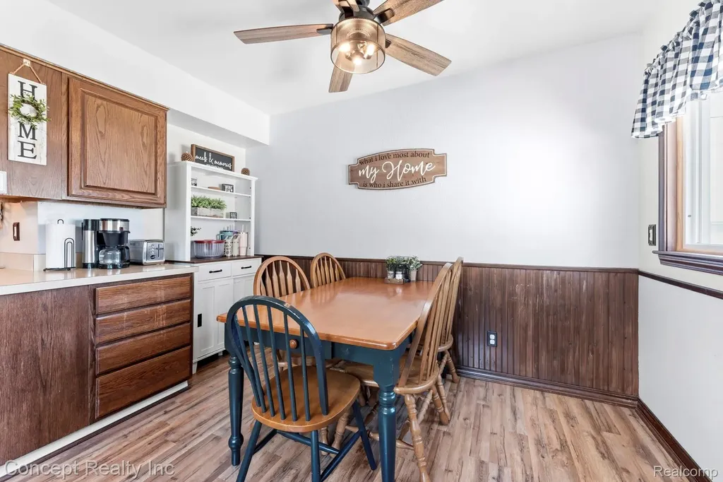 13471 Poplar Street Southgate City MI 48195
