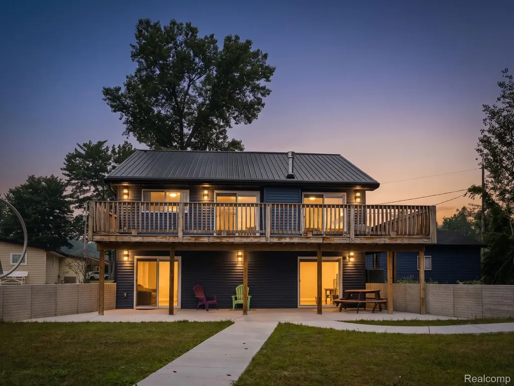 6677 Circle Drive Hamilton Township MI 48625