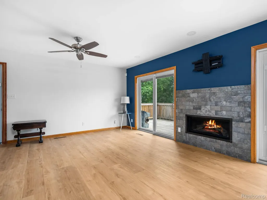 6677 Circle Drive Hamilton Township MI 48625