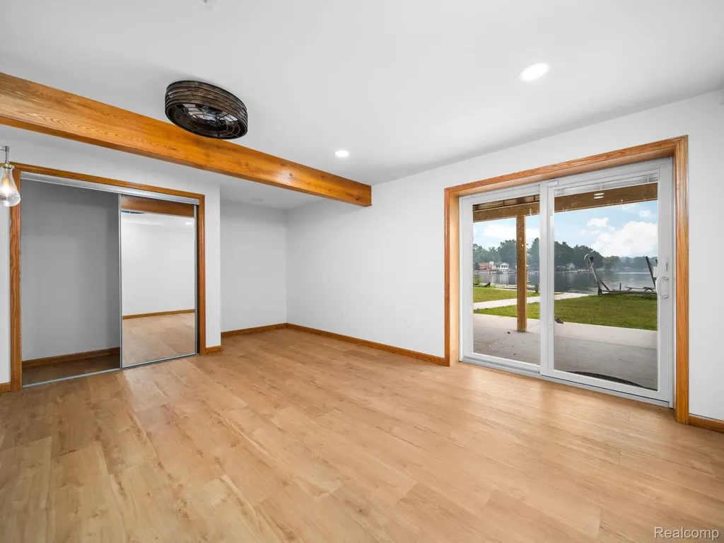6677 Circle Drive Hamilton Township MI 48625