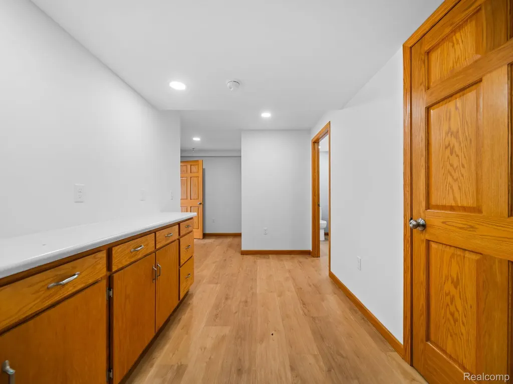 6677 Circle Drive Hamilton Township MI 48625