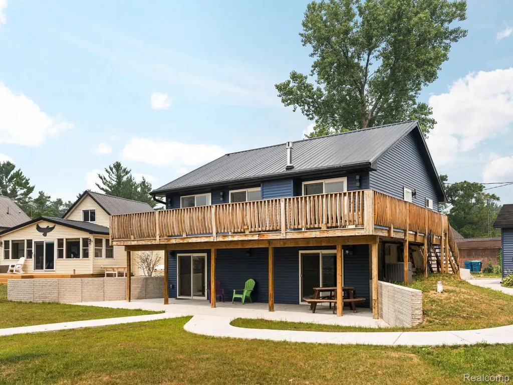 6677 Circle Drive Hamilton Township MI 48625