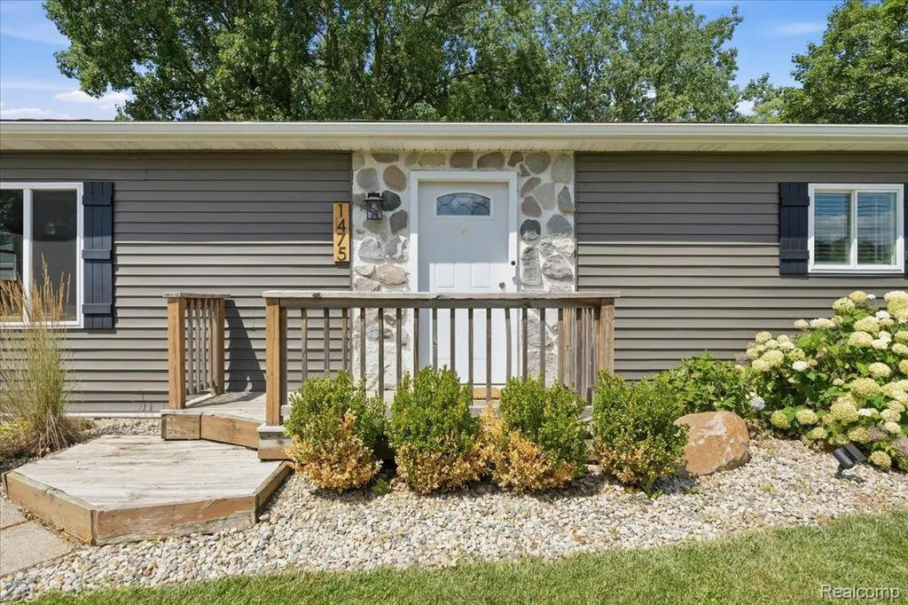 1475 N Irish Road Davison Township MI 48423