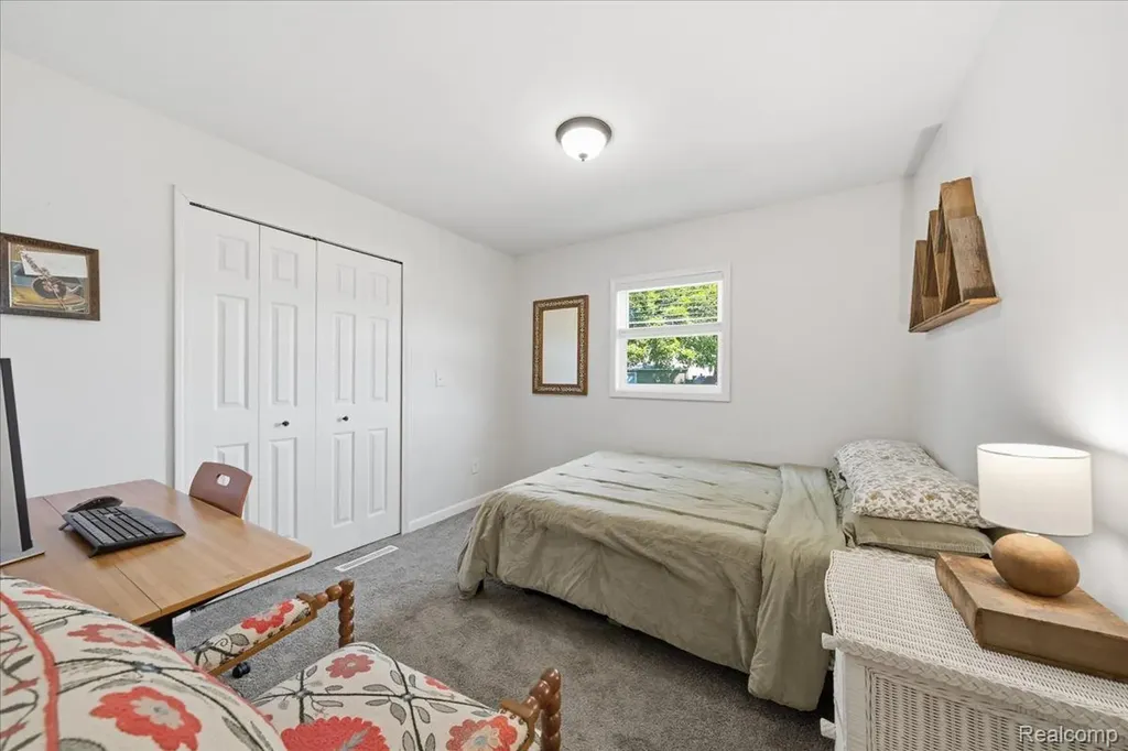 1475 N Irish Road Davison Township MI 48423