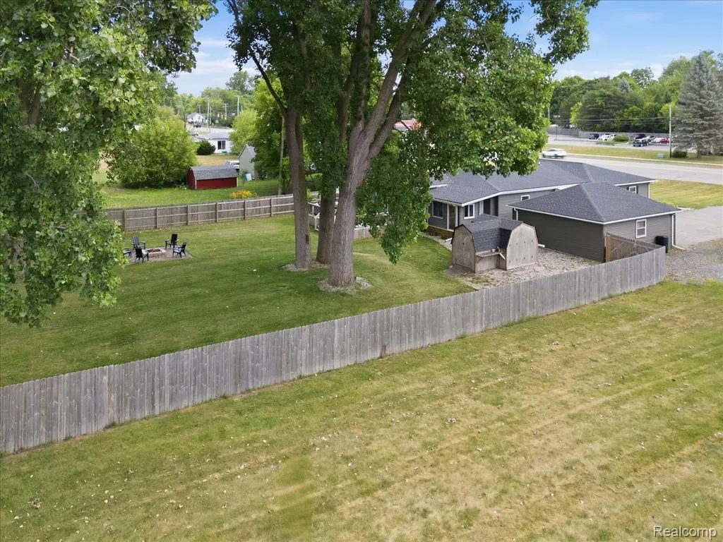 1475 N Irish Road Davison Township MI 48423