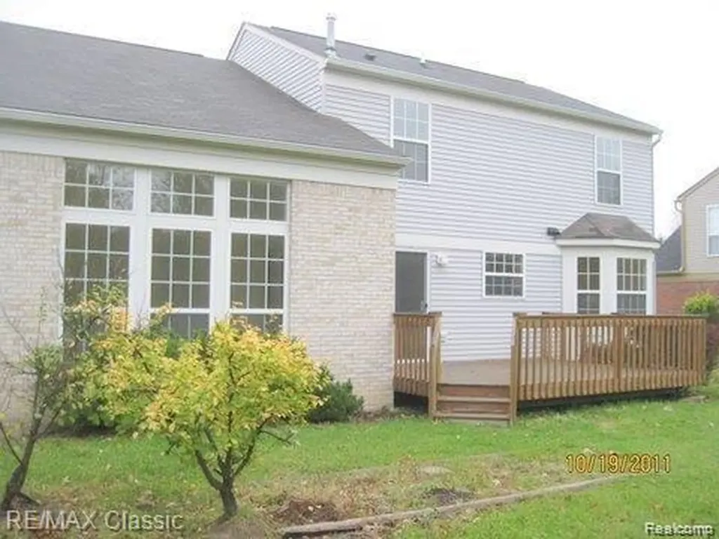 44883 Greenbriar Drive Van Buren Charter Township MI 48111