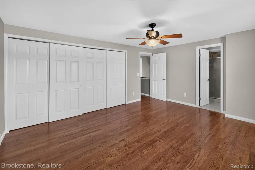16072 Wrotham Court Clinton Charter Township MI 48038