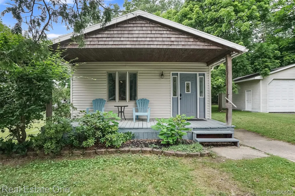 187 Clairemont Clairemont Drive Orion Charter Township MI 48362