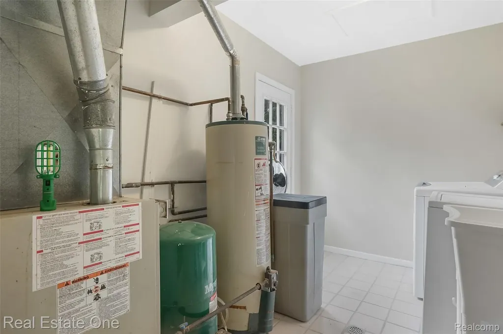 187 Clairemont Drive Orion Charter Township MI 48362