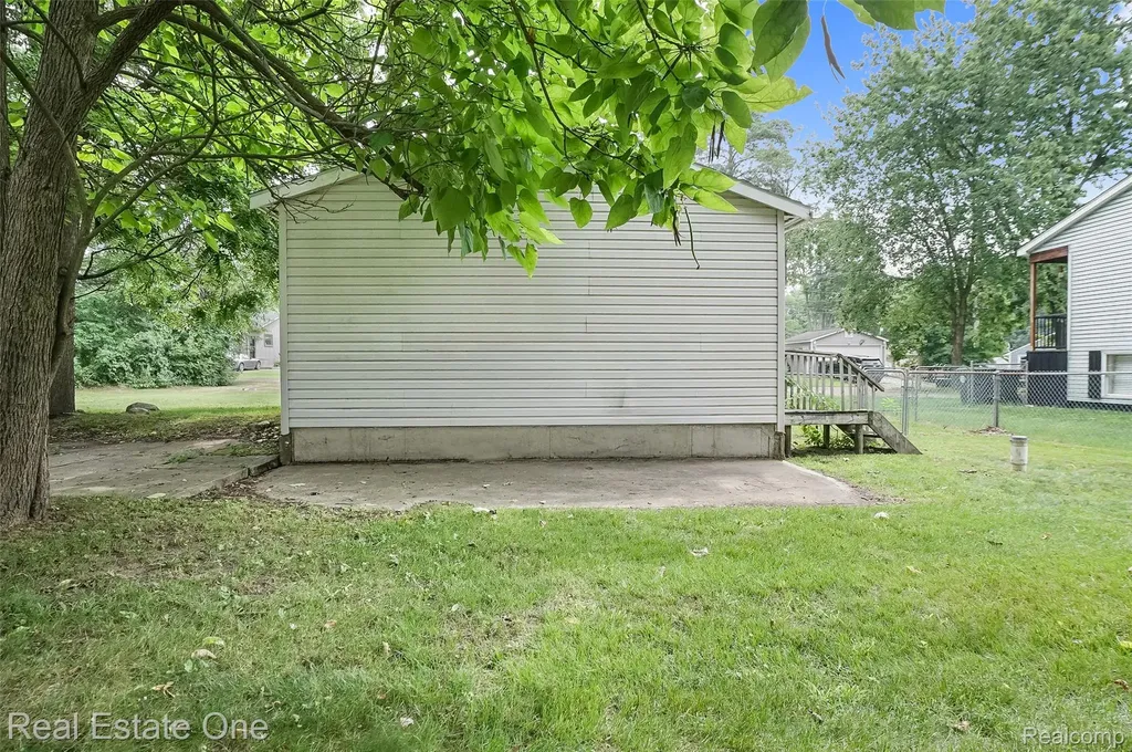 187 Clairemont Drive Orion Charter Township MI 48362
