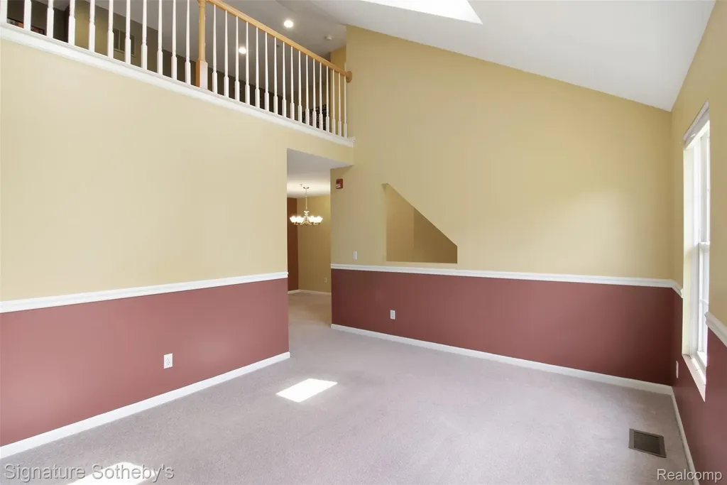 1091 Beaver Run Troy City MI 48083